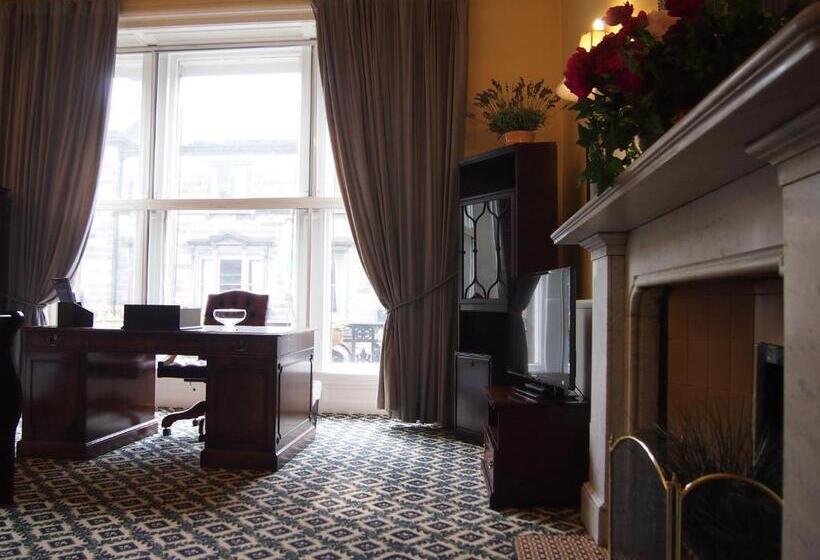 בית מלון כפרי Thistle