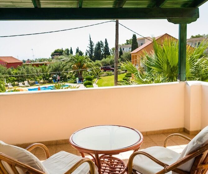 酒店 Three Stars Beach