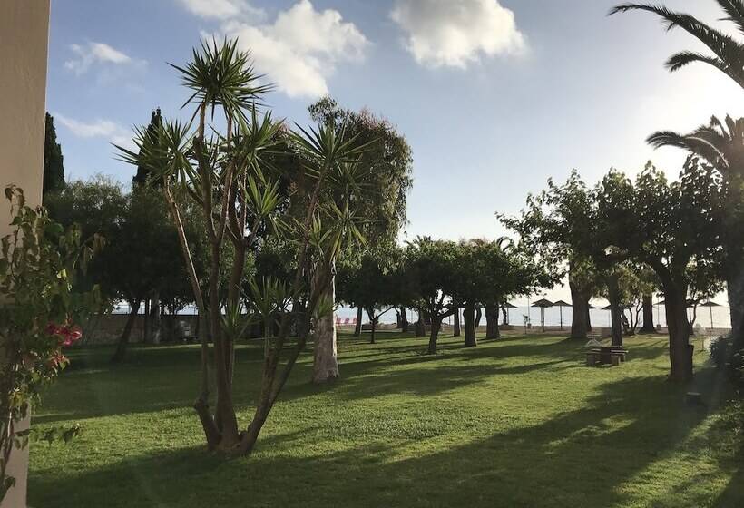 酒店 Three Stars Beach