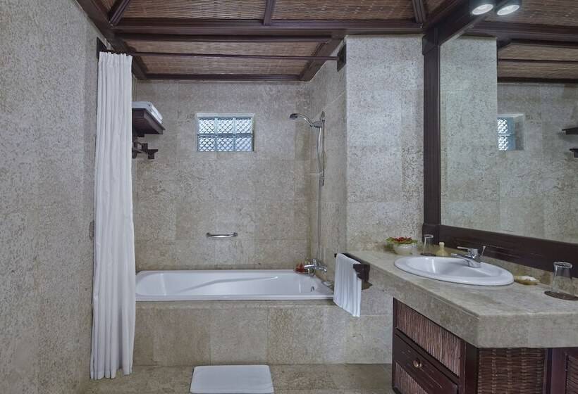 فندق Tjampuhan Spa