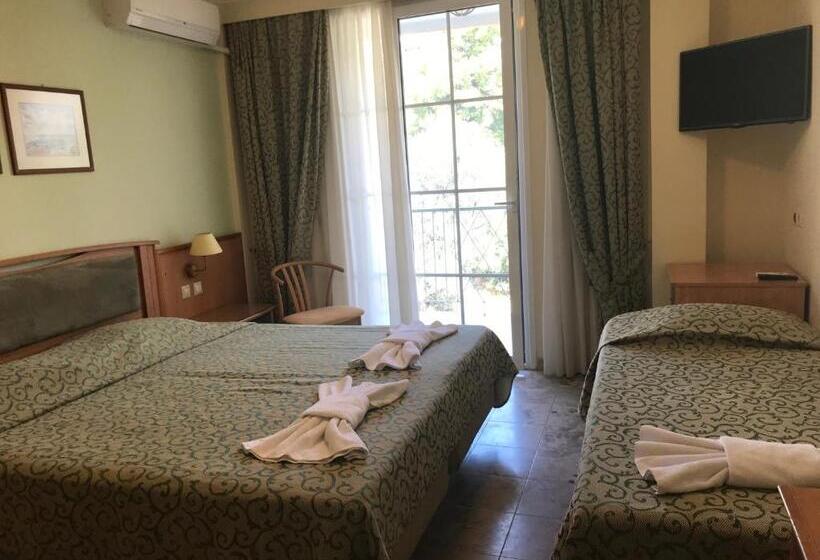 בית מלון כפרי Tolon Holidays