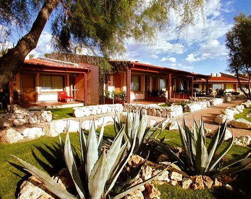 ホテル Trevi Village