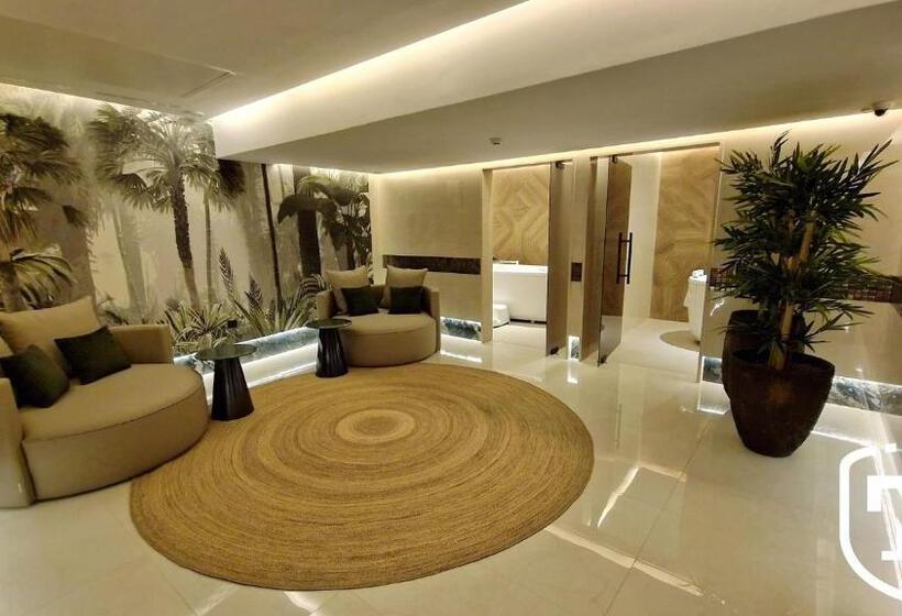 Oceana Hotel & Spa Focussed Adults