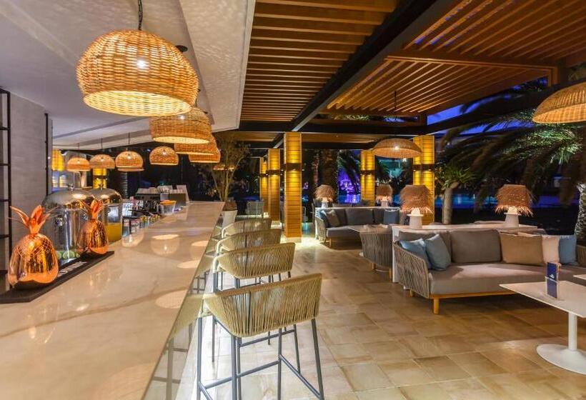 Oceana Hotel & Spa Focussed Adults