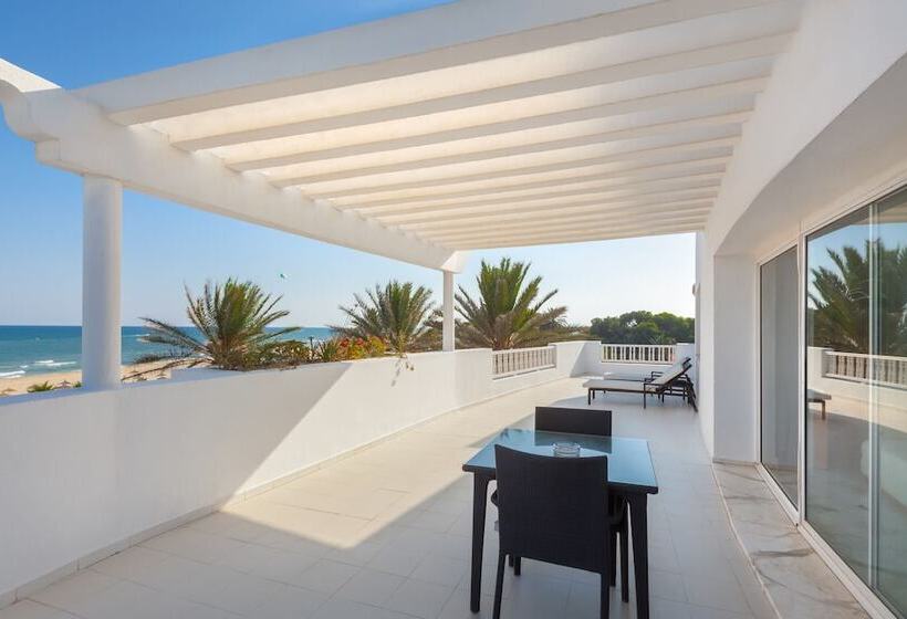 Oceana Hotel & Spa Focussed Adults