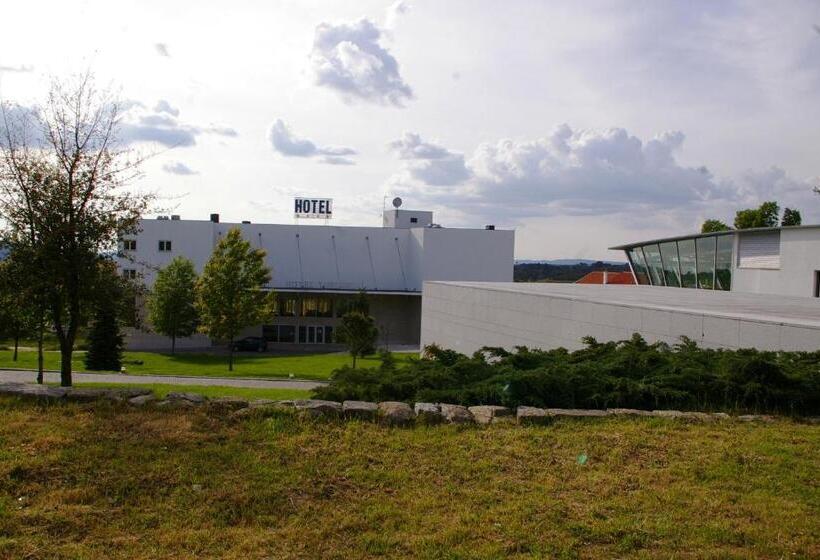 בית מלון כפרי Turismo De Trancoso