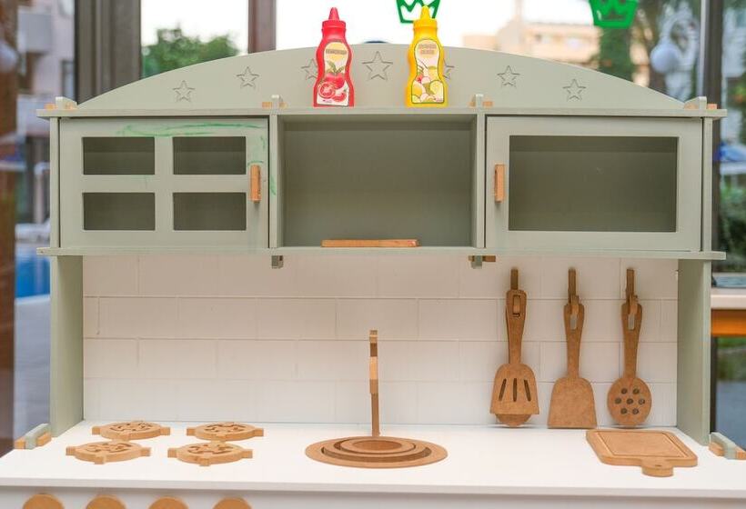 호텔 Utopia Beach Club