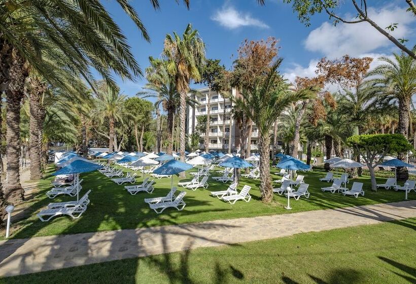 Отель Utopia Resort & Residence