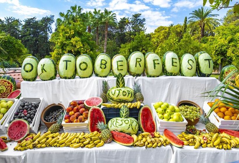 Отель Utopia Resort & Residence