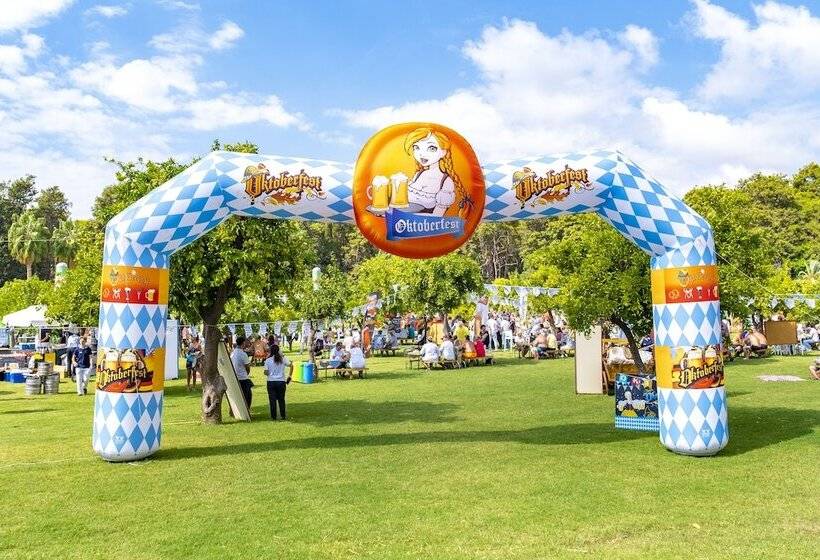 Отель Utopia Resort & Residence