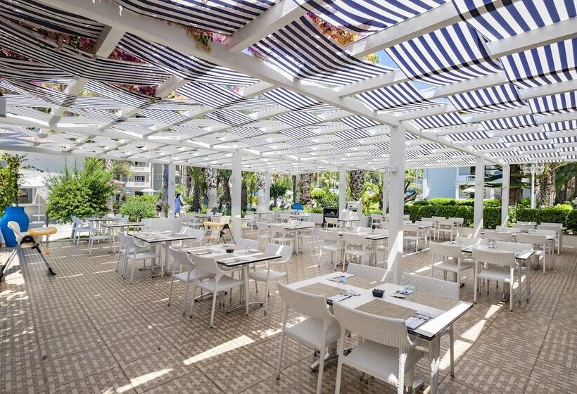 Отель Utopia Resort & Residence