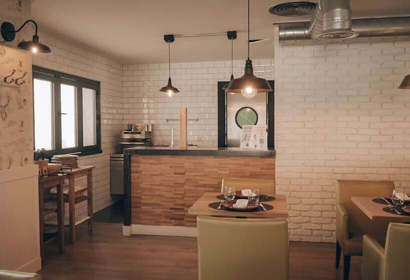 酒店 Vertice Sevilla Aljarafe