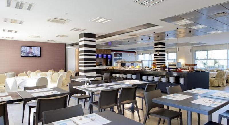 酒店 Vertice Sevilla Aljarafe