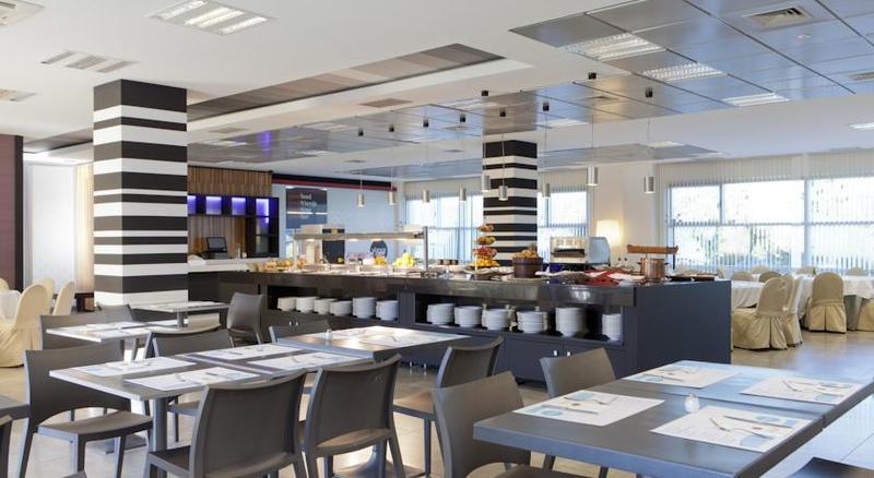 酒店 Vertice Sevilla Aljarafe