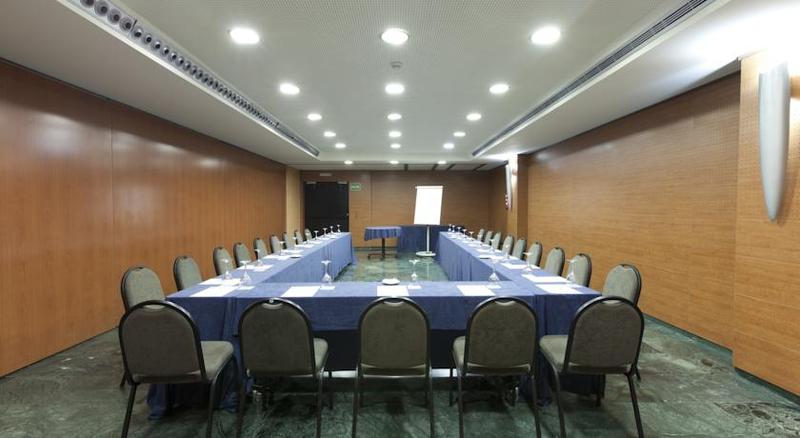 酒店 Vertice Sevilla Aljarafe