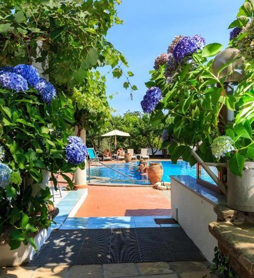 Отель Villa Fernanda
