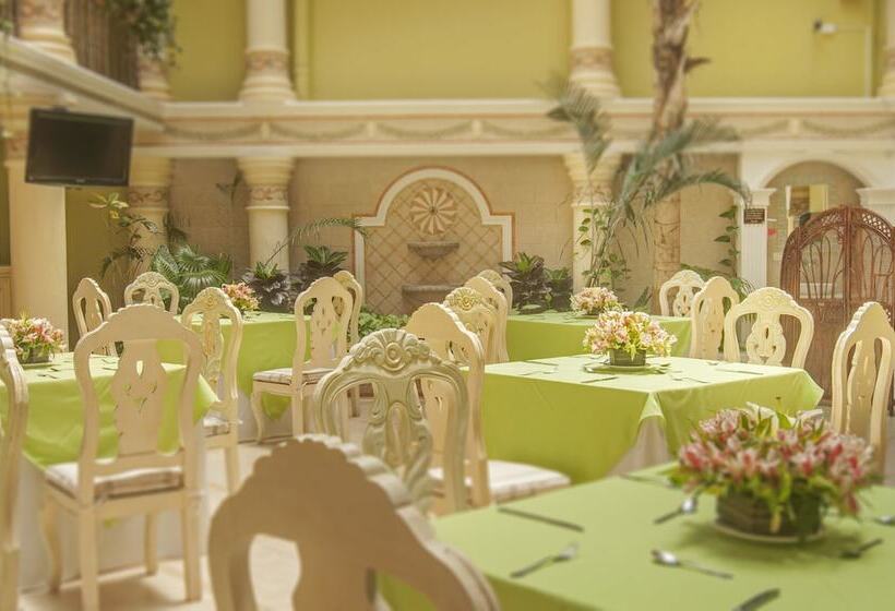 ホテル Villa Las Margaritas Plaza Cristal