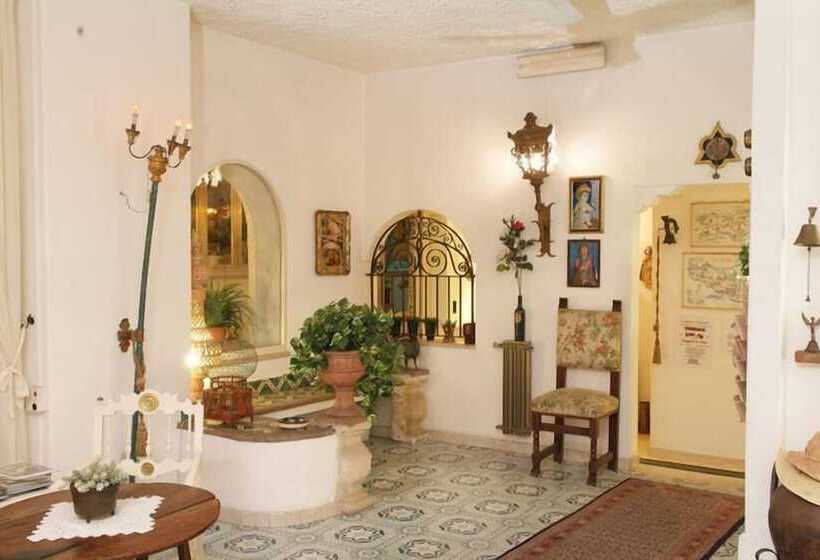 هتل Villa Mora