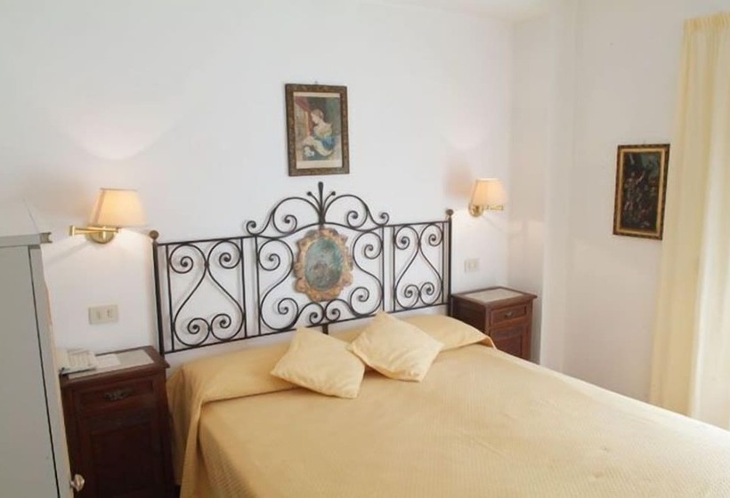 ホテル Villa Mora