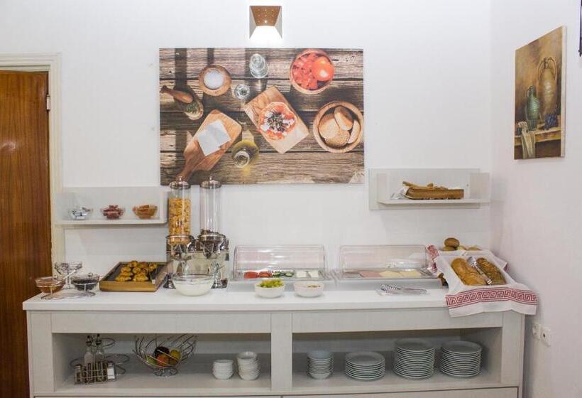 Отель Zorbas Beach