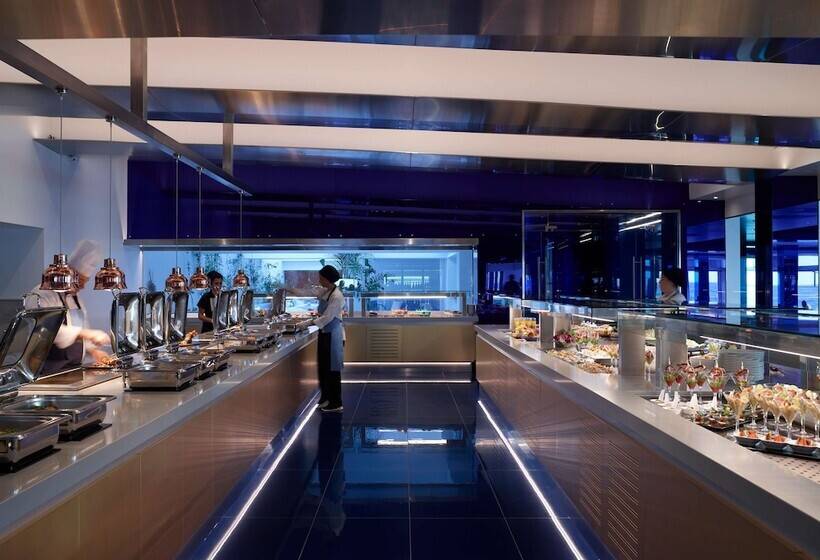I Resort Beach Hotel & Spa