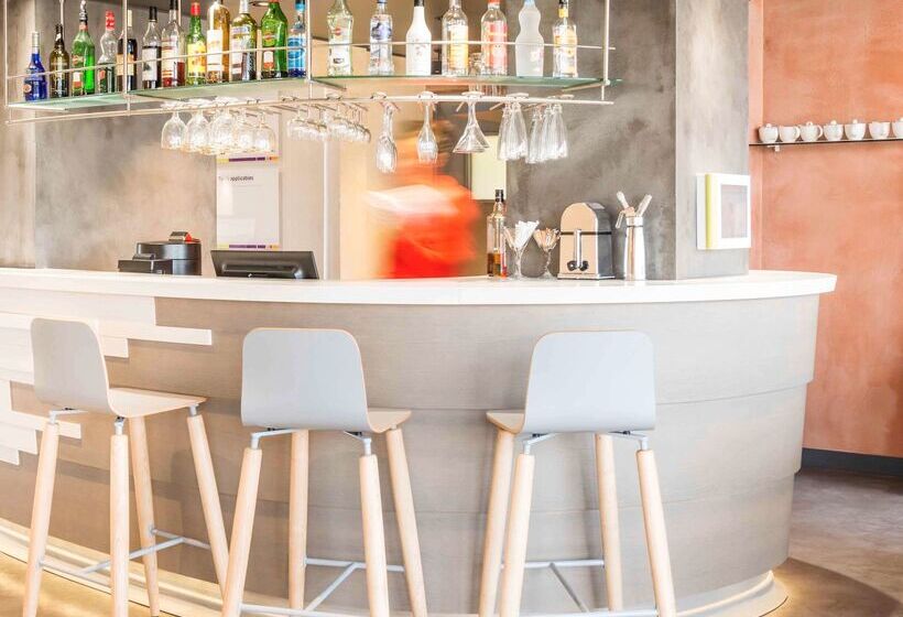 Отель Ibis Styles Meaux Centre