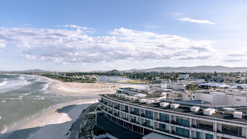 Lagoon Beach Hotel Apartments