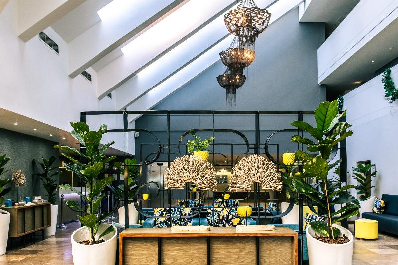 Lagoon Beach Hotel Apartments