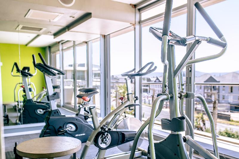 Lagoon Beach Hotel Apartments