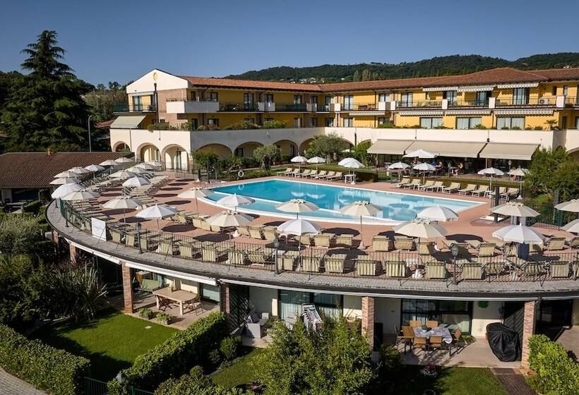 Le Terrazze Sul Lago Hotel & Residence