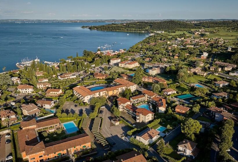 Le Terrazze Sul Lago Hotel & Residence