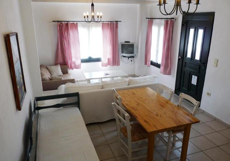 Paradissia Apartments