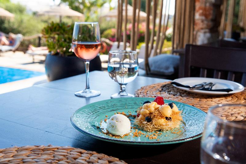 منتجع Parosland