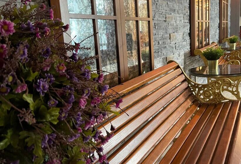 Saphir Hotel & Villas