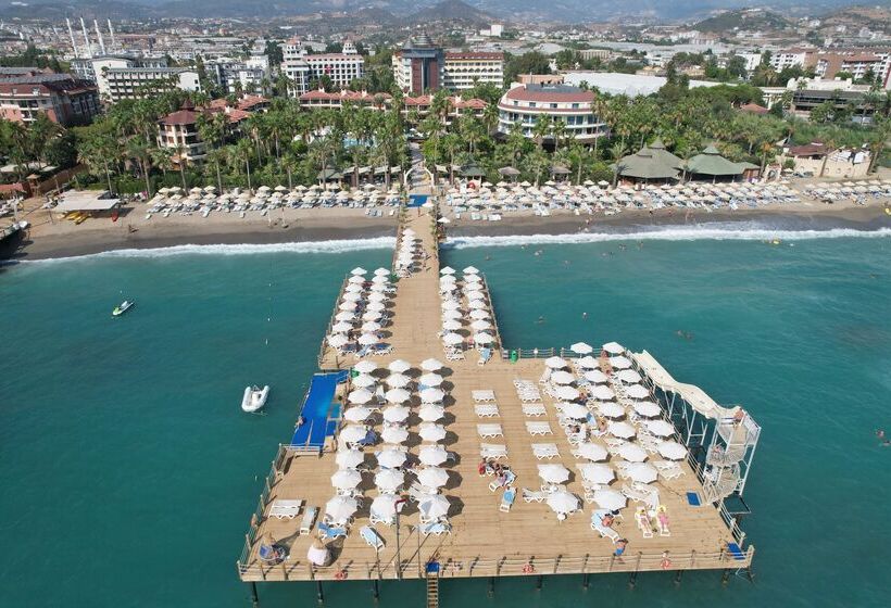 Saphir Hotel & Villas