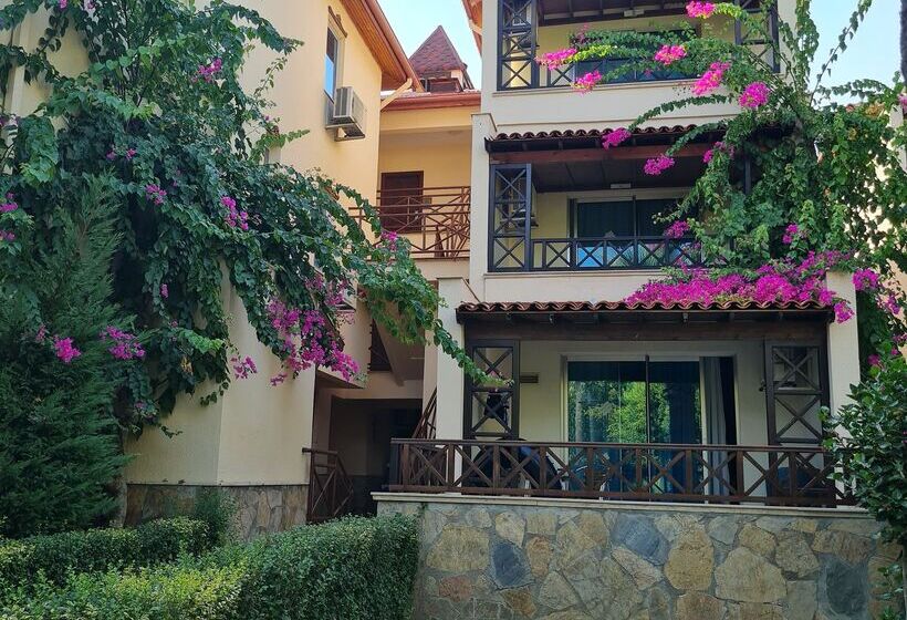 Saphir Hotel & Villas