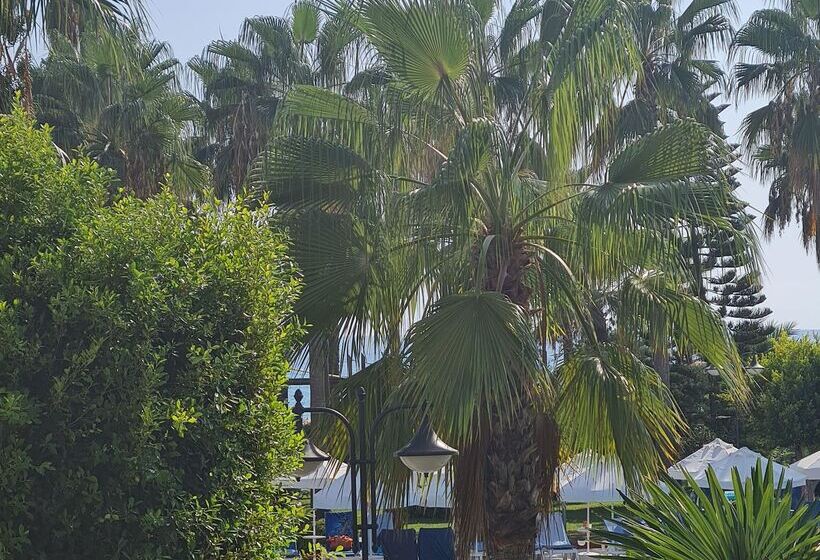 Saphir Hotel & Villas