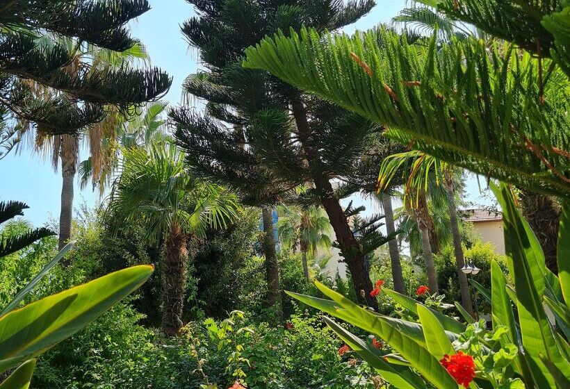 Saphir Hotel & Villas