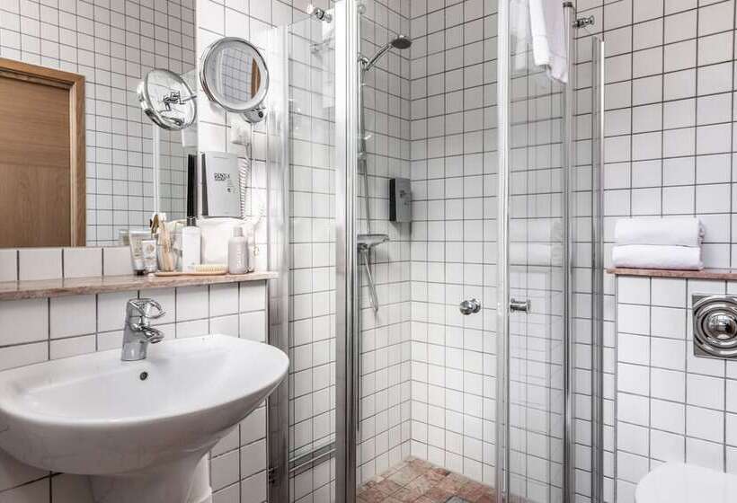 The More Hotel Mazetti