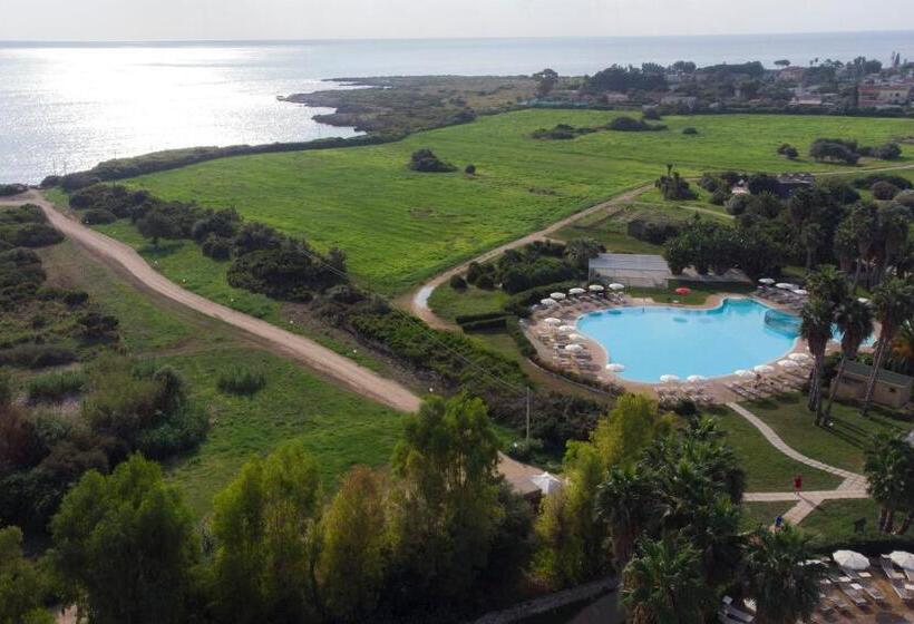 Voi Arenella Resort