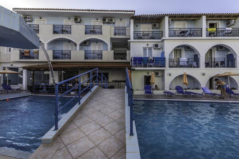 Vossos Hotel Apartments