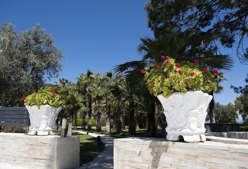 X Life Hotel Sarıgerme 15   Adult