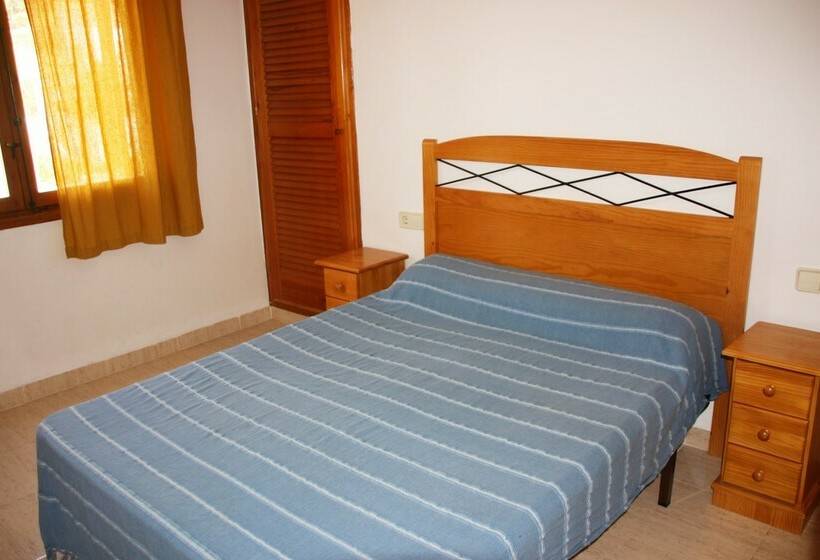 Apartamentos Arcos de Las Fuentes 3000