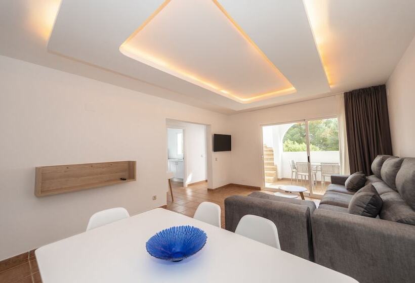 Apartamentos Blanco Sol