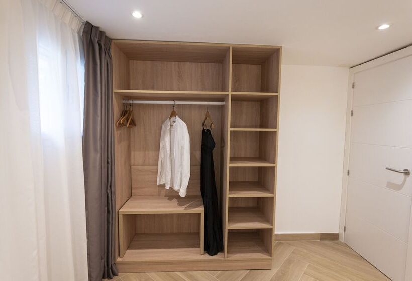 Apartamentos Blanco Sol