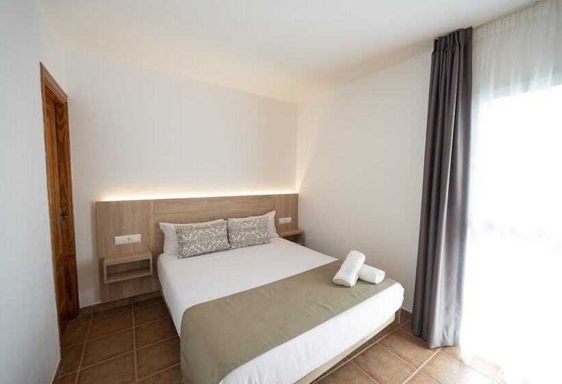 Apartamentos Blanco Sol