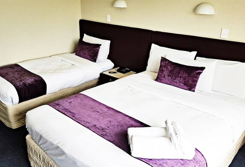 هتل Auckland Airport Kiwi