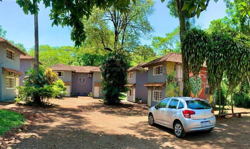 فندق فئة نجمة واحدة Beer Hotel Iguazú