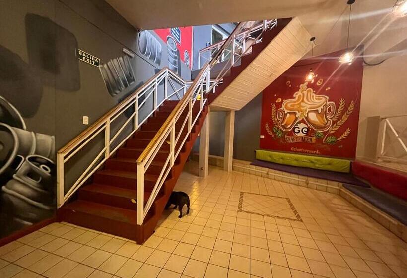 فندق فئة نجمة واحدة Beer Hotel Iguazú