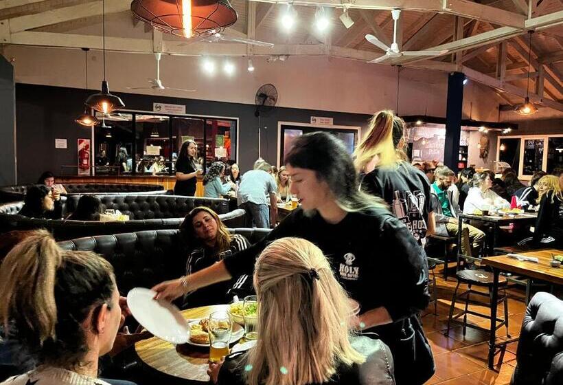 فندق فئة نجمة واحدة Beer Hotel Iguazú